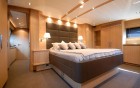 OVERSIDE-II_Chambre-luxueuse-yacht-360-luxury-services