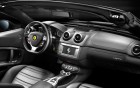 Ferrari California - volant - voiture de luxe sur 360° luxury services
