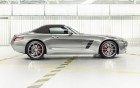 Mercedes-Benz SLS AMG Roadster - profil of the luxury car on 360° luxury services