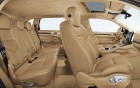 Porsche Cayenne - detail finition of the luxury car on 360° luxury services