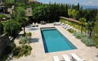 villa, piscine : 360 luxury services